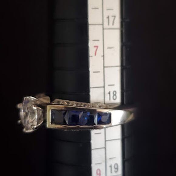 Sterling Silver 925 Synthetic Sapphire Crystal Ring Size 7 1/2  New Without Tags - Picture 5 of 10
